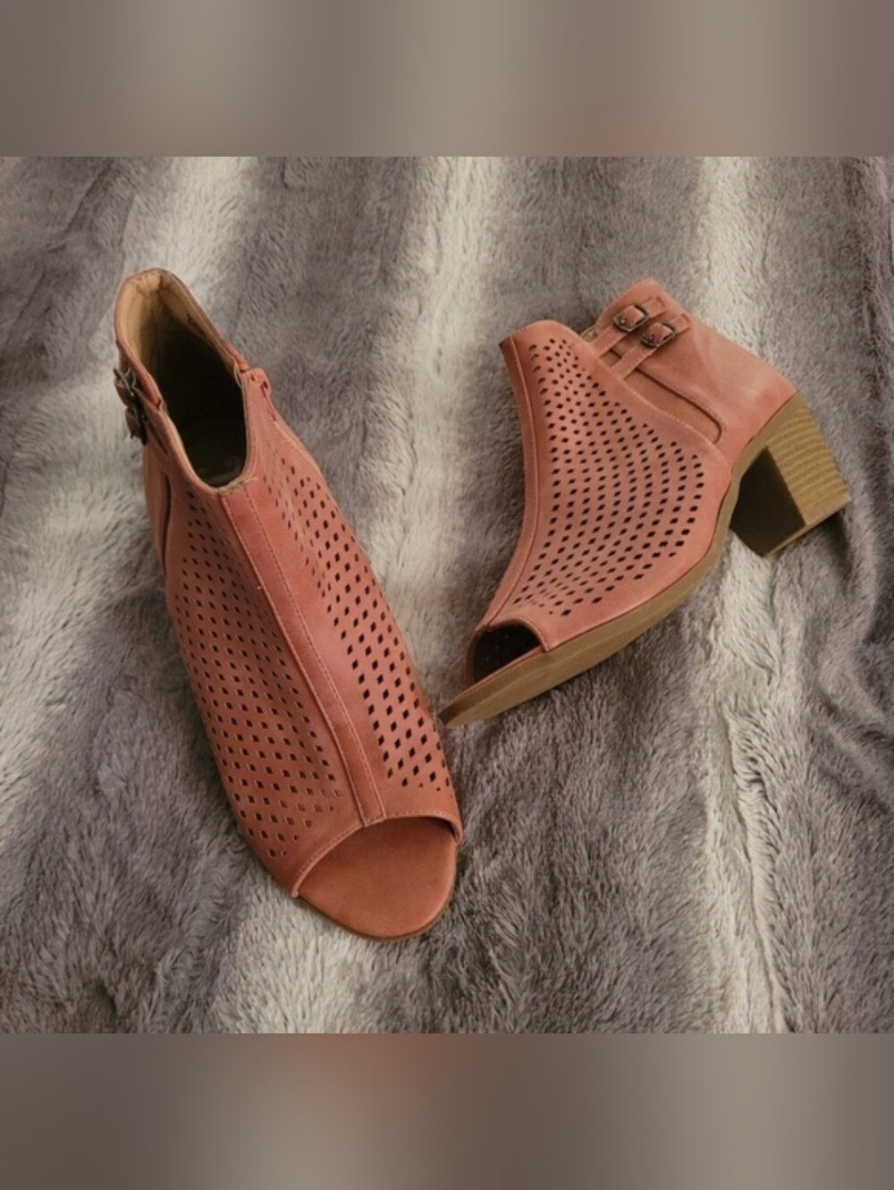 Journee collection booties NWOT Size 9.5